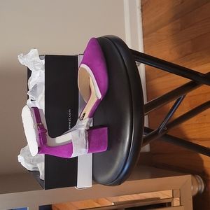 Nine west. Suede Magenta colored shoes size 5m u.s.